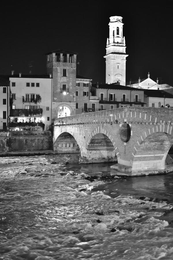 Corte Graziella Castel d'Azzano Esterno foto