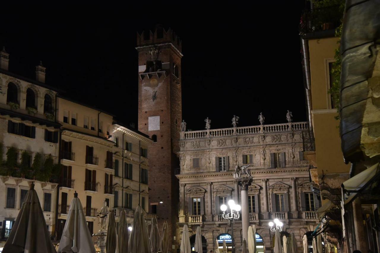 Corte Graziella Castel d'Azzano Esterno foto