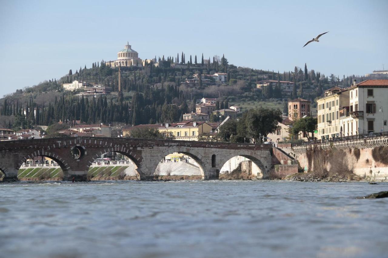 Corte Graziella Castel d'Azzano Esterno foto